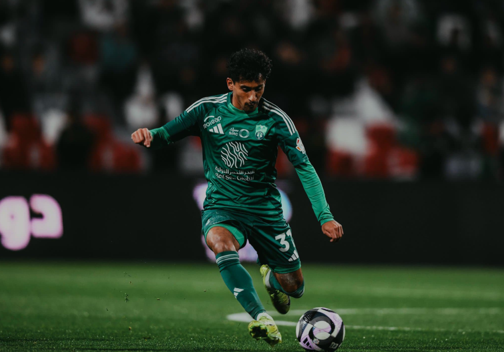 الشباب يدخل في مفاوضات لضم سعد بالعبيد من الأهلي