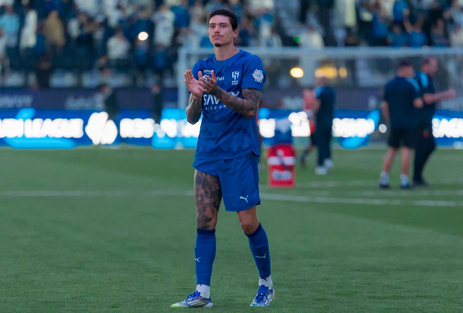 غموض حول إصابة داروين نونيز يثير قلق جماهير الهلال قبل مواجهة الاتفاق